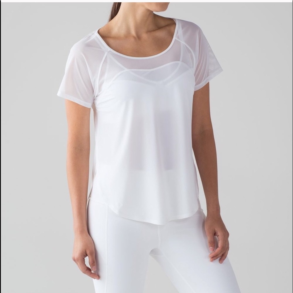 Lululemon Anew short sleeve tee! Size 8